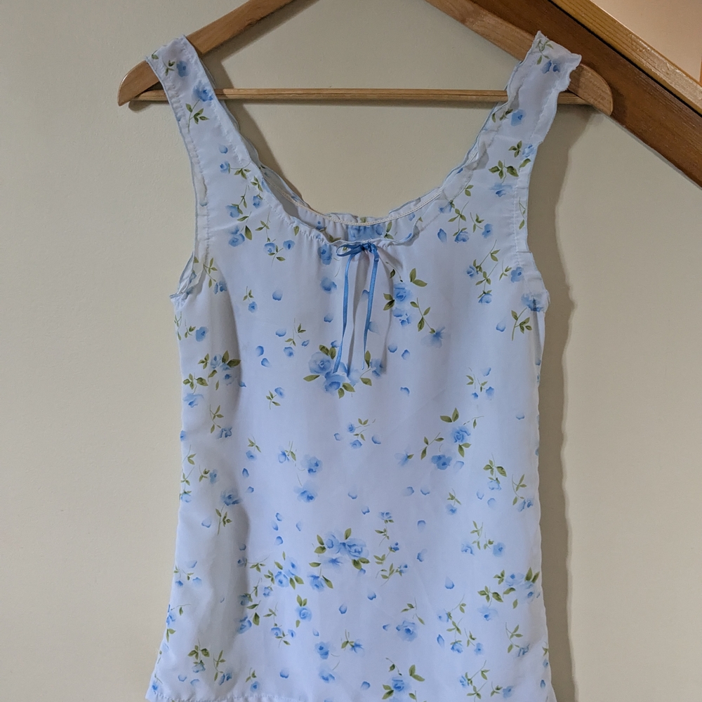 Blue Ruffled Tie Front Tank Top - Picture 2 of 3